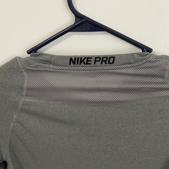 Nike Mens Dri-FIT Grey/Black Shirt size small - Picture 6 of 7